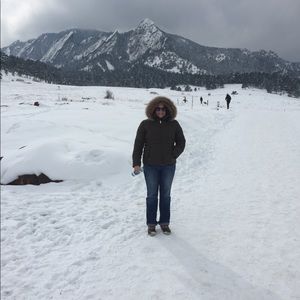 Meet your Posher, Alexis